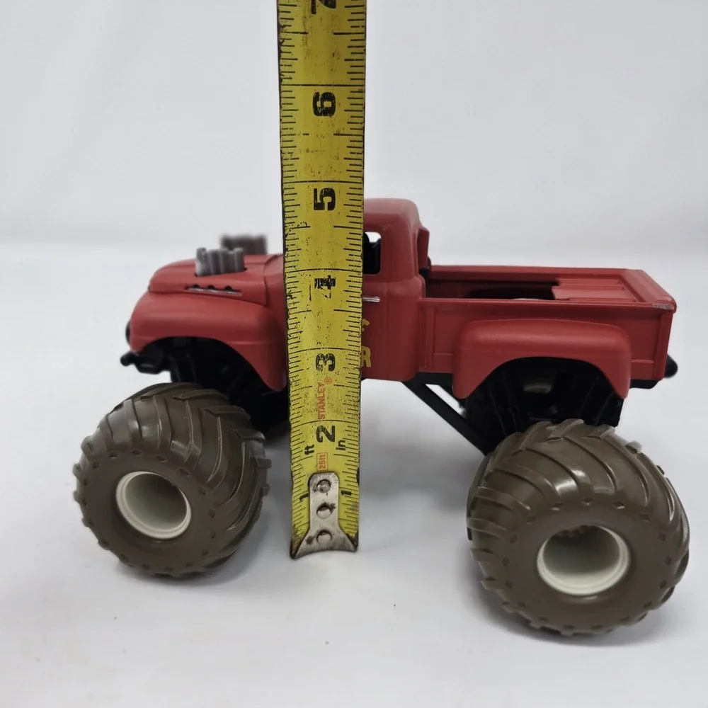Monster Jam Grave Digger Red Truck‎  Diecast